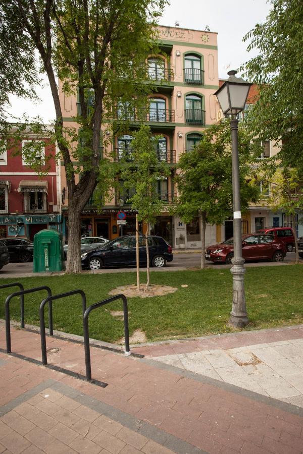 Hotel Jardin De Aranjuez Bagian luar foto