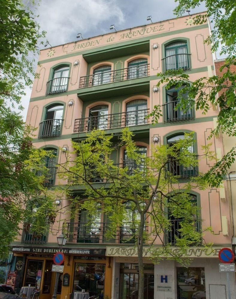 Hotel Jardin De Aranjuez Bagian luar foto