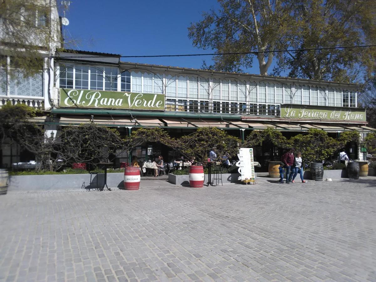 Hotel Jardin De Aranjuez Bagian luar foto